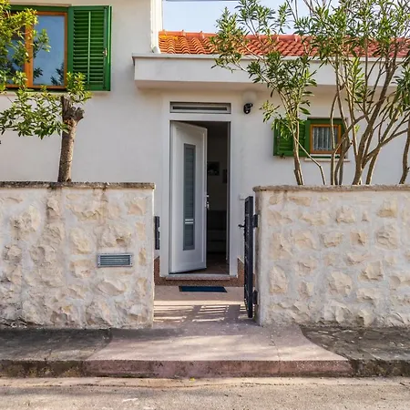 Summer Touch Apartment Petrcane