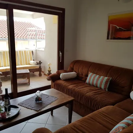 Apartment Summer Touch Petrcane