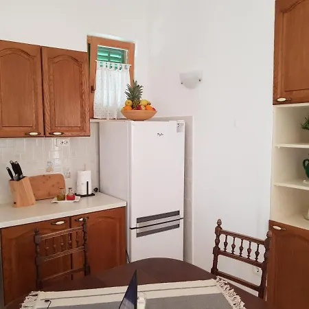 Apartment Summer Touch Petrcane