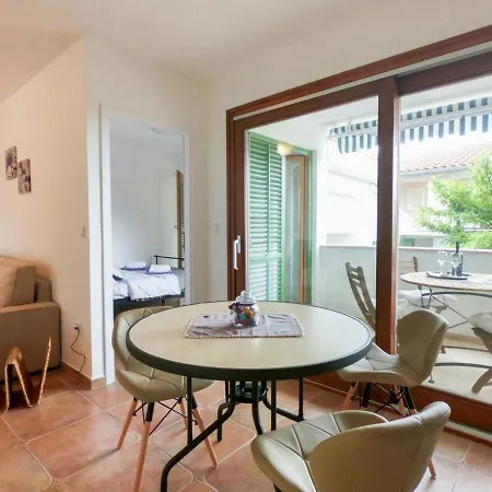 Summer Touch Apartment Petrcane
